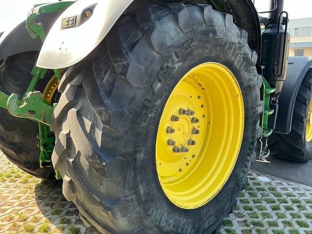2018 john deere 6215r vierwielaangedreven landbouwtractor - afbeelding 21 van  42