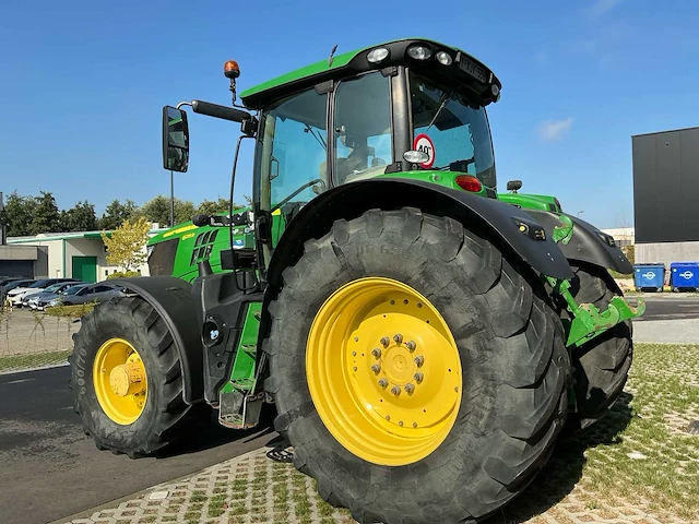 2018 john deere 6215r vierwielaangedreven landbouwtractor - afbeelding 28 van  43