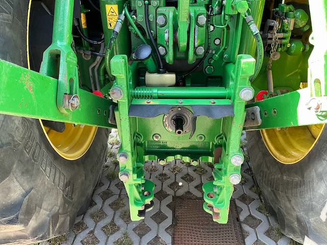 2018 john deere 6215r vierwielaangedreven landbouwtractor - afbeelding 9 van  43