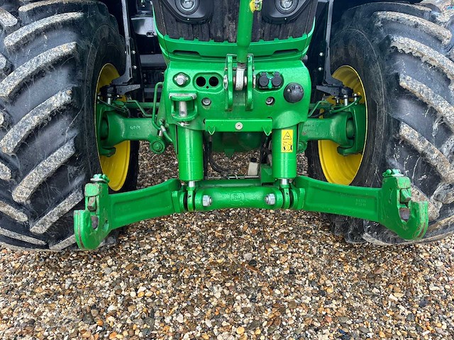 2018 john deere 6250r vierwielaangedreven landbouwtractor - afbeelding 3 van  26