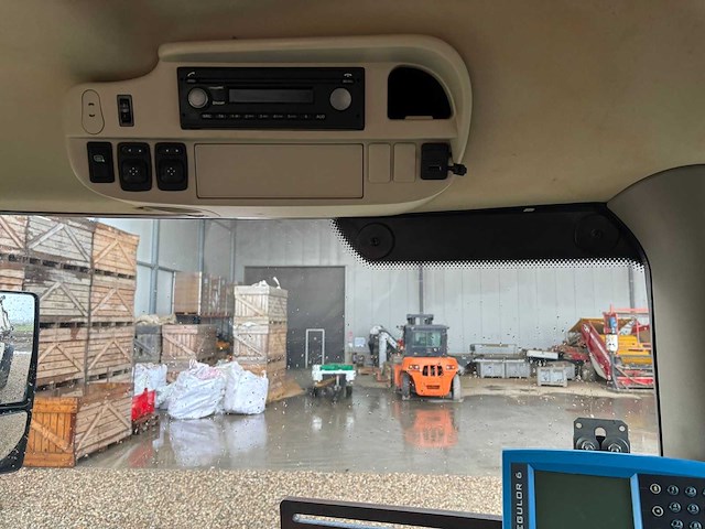 2018 john deere 6250r vierwielaangedreven landbouwtractor - afbeelding 13 van  26