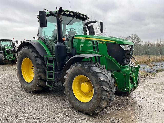 2018 john deere 6r250 vierwielaangedreven landbouwtractor - afbeelding 17 van  23