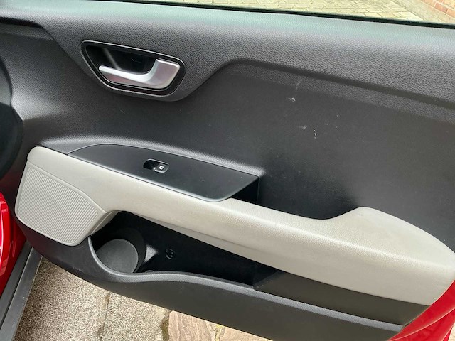 2018 kia stonic - afbeelding 18 van  52