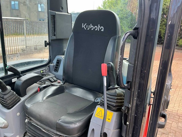 2018 kubota kx042-4 minigraafmachine - afbeelding 17 van  29