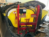 2018 kverneland ixter b18 veldspuit - extra fronttank - afbeelding 15 van  15