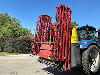 2018 kverneland ixter b18 veldspuit - extra fronttank - afbeelding 1 van  15