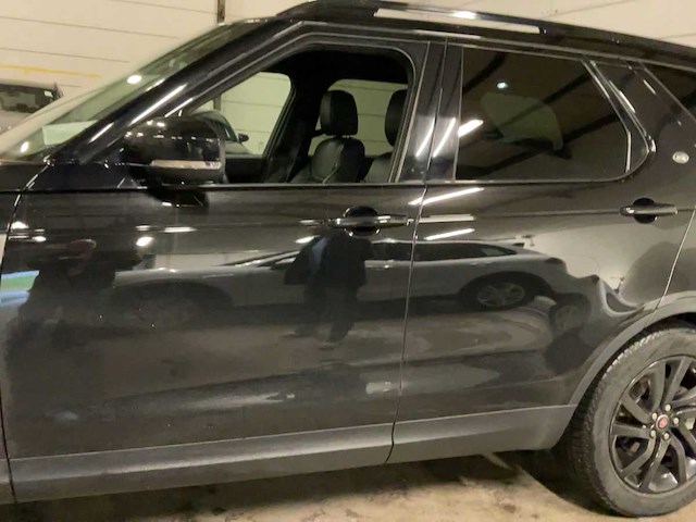 2018 land rover discovery 5 2.0 td sd4 hse personenauto - afbeelding 13 van  29