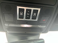 2018 land rover discovery victorinox personenauto - afbeelding 9 van  31