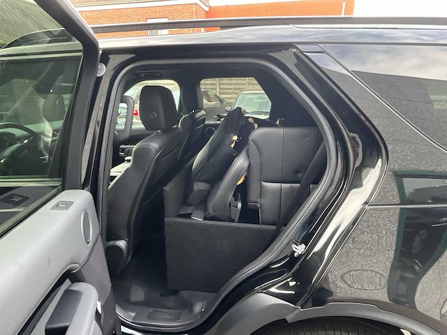 2018 land rover discovery victorinox personenauto - afbeelding 14 van  31