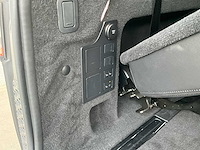 2018 land rover discovery victorinox personenauto - afbeelding 17 van  31