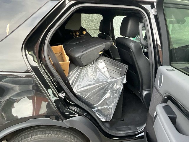 2018 land rover discovery victorinox personenauto - afbeelding 18 van  31