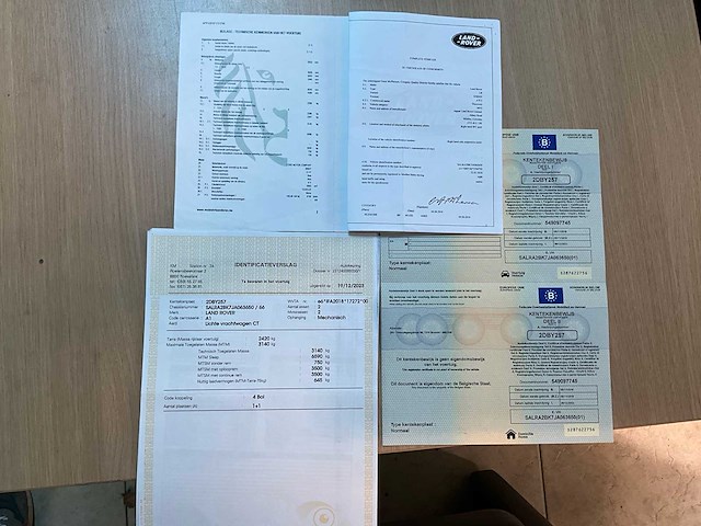 2018 land rover discovery victorinox personenauto - afbeelding 25 van  31