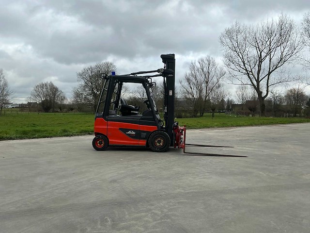 2018 linde e25-01 vorkheftruck met 360 °rotator/vorkversteller - afbeelding 5 van  60