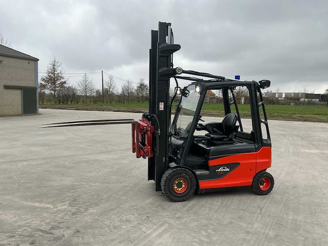 2018 linde e25-01 vorkheftruck met 360 °rotator/vorkversteller - afbeelding 54 van  60