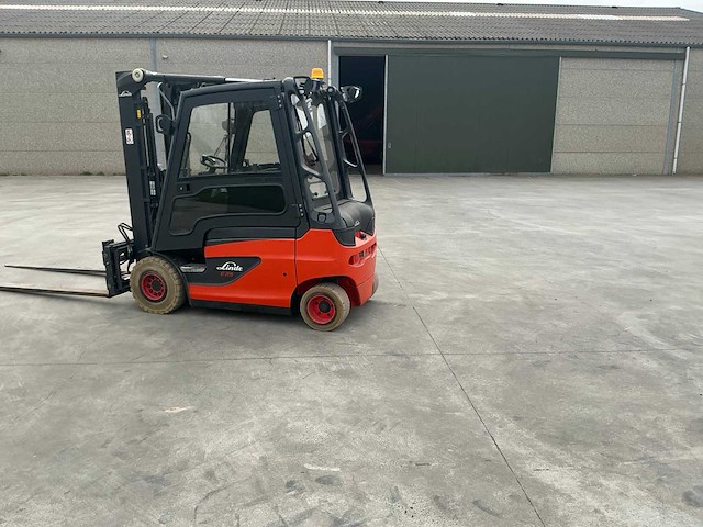 2018 linde e25-02 vorkheftruck met 2023 accu - afbeelding 1 van  7