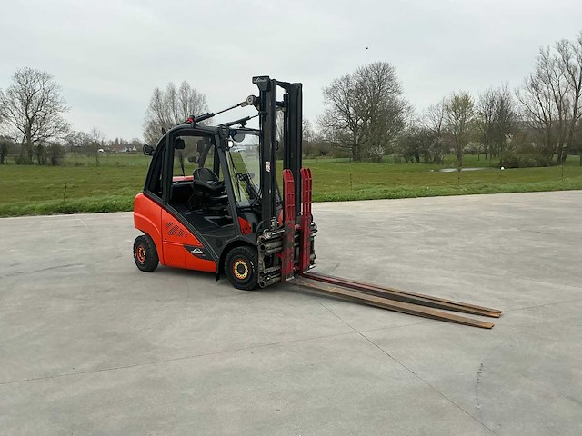 2018 linde h25t-02 vorkheftruck - afbeelding 1 van  44