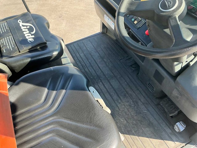2018 linde p250 industriële trekker - afbeelding 25 van  64
