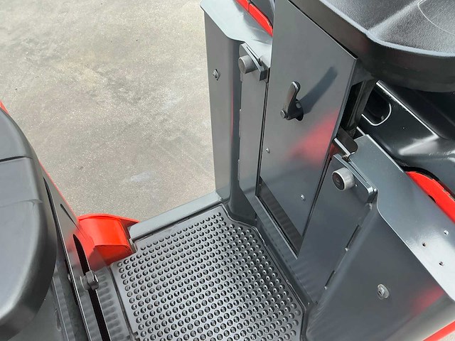 2018 linde p30c industriële trekker - afbeelding 23 van  47