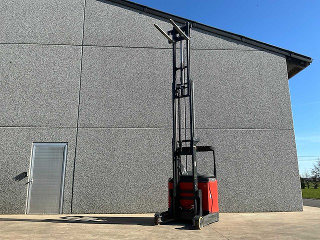 2018 linde r12b-01 reach truck - afbeelding 1 van  4