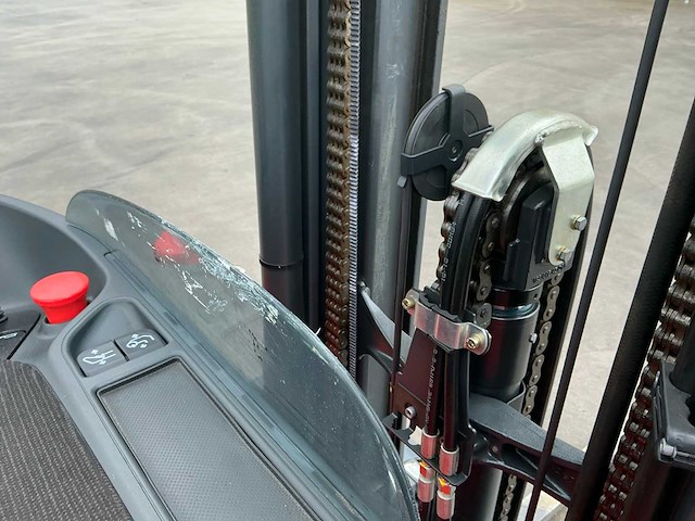 2018 linde r12b-01 reach truck - afbeelding 61 van  75