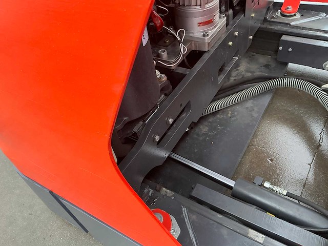2018 linde r12b-01 reach truck - afbeelding 71 van  75