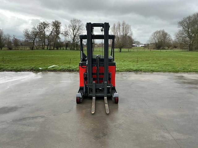 2018 linde r12b-01 reach truck - afbeelding 11 van  44