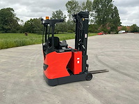2018 linde r12b-01 reach truck - afbeelding 32 van  99