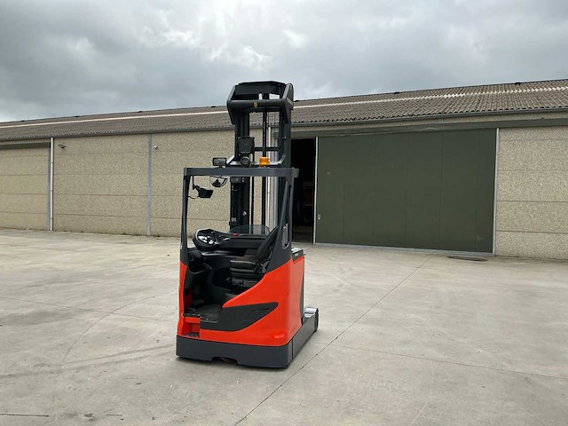 2018 linde r16-01 reach truck met nieuwe 2023 accu - afbeelding 18 van  49