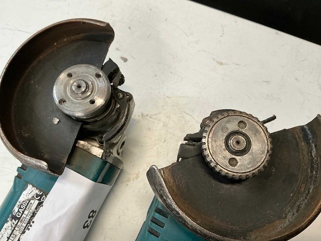 2018 makita haakse slijpmachine (2x) - afbeelding 4 van  6