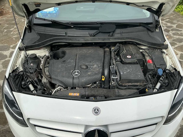 2018 mercedes - benz b220d auto - afbeelding 42 van  64