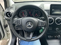 2018 mercedes - benz b220d auto - afbeelding 26 van  59