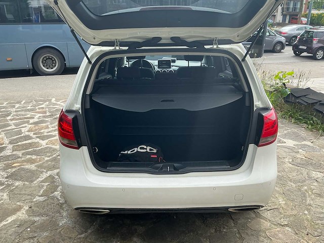 2018 mercedes - benz b220d auto - afbeelding 33 van  59