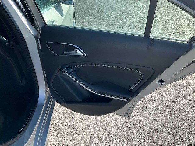 2018 mercedes-benz a 180 - afbeelding 19 van  35