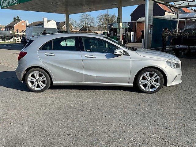 2018 mercedes-benz a 180 - afbeelding 32 van  35