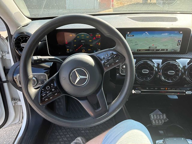 2018 mercedes-benz a 180d personenauto - afbeelding 3 van  8