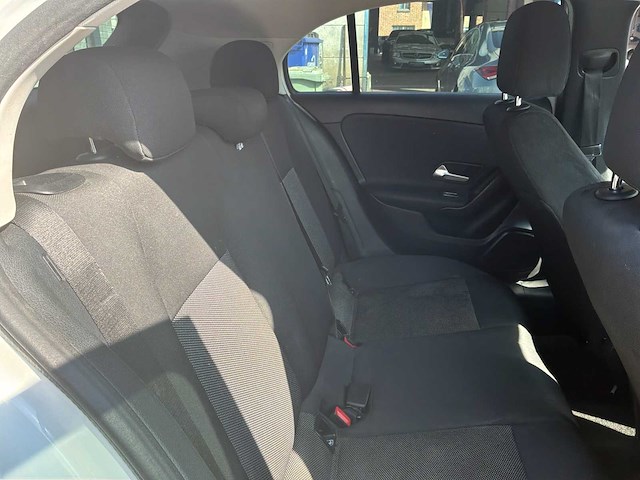 2018 mercedes-benz a 180d personenauto - afbeelding 18 van  32