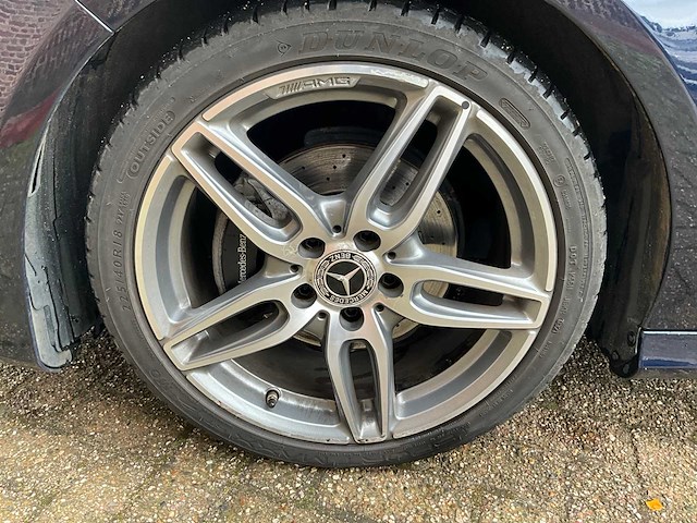 2018 mercedes-benz cla200d break - amg-line - afbeelding 15 van  72