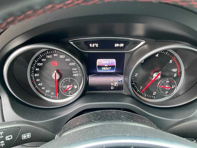 2018 mercedes-benz cla200d break - amg-line - afbeelding 26 van  72
