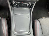 2018 mercedes-benz cla200d break - amg-line - afbeelding 29 van  72