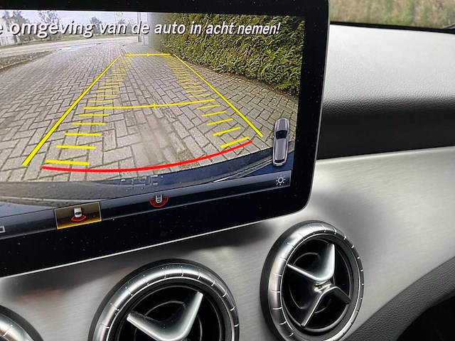 2018 mercedes-benz cla200d break - amg-line - afbeelding 31 van  72