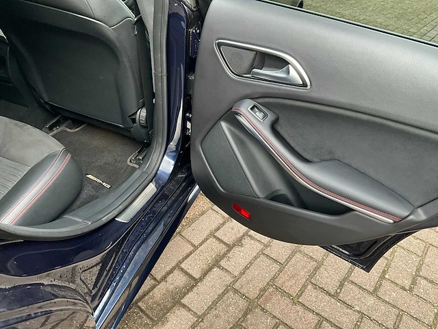 2018 mercedes-benz cla200d break - amg-line - afbeelding 49 van  72