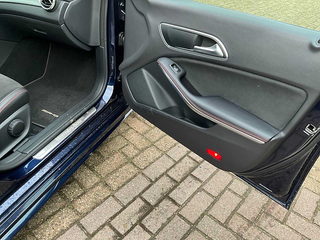 2018 mercedes-benz cla200d break - amg-line - afbeelding 52 van  72