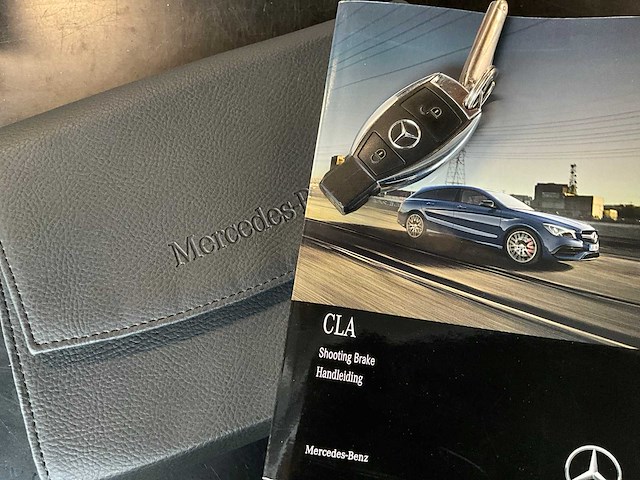 2018 mercedes-benz cla200d break - amg-line - afbeelding 70 van  72
