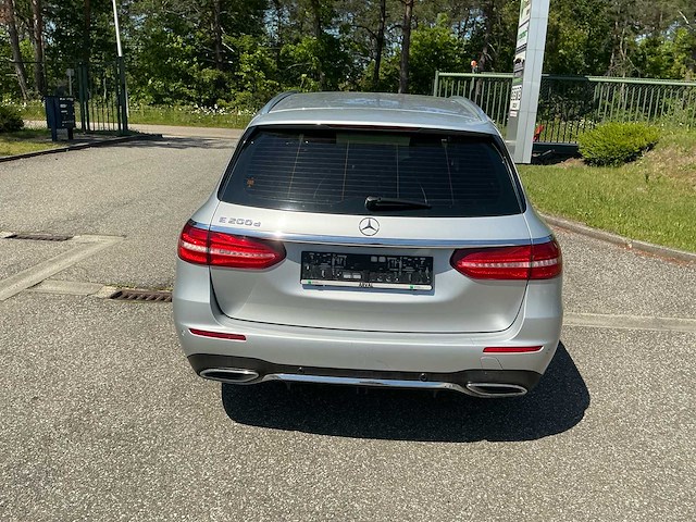 2018 mercedes-benz e 200 cdi amg line personenauto - afbeelding 20 van  25