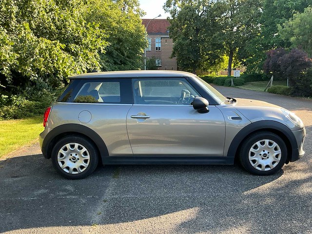 2018 mini cooper one personenauto - afbeelding 28 van  30