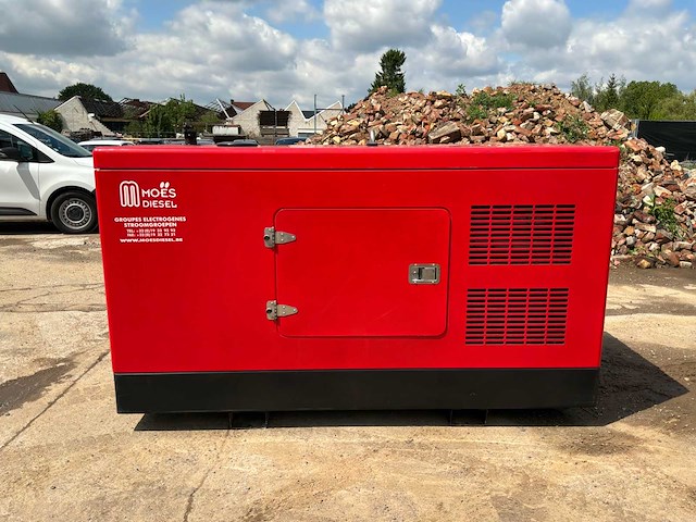 2018 moës diesel yst 400-4 generatorset - afbeelding 12 van  21