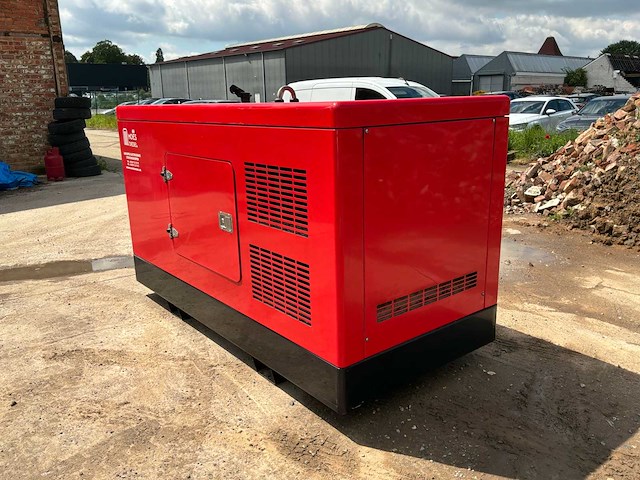 2018 moës diesel yst 400-4 generatorset - afbeelding 15 van  21