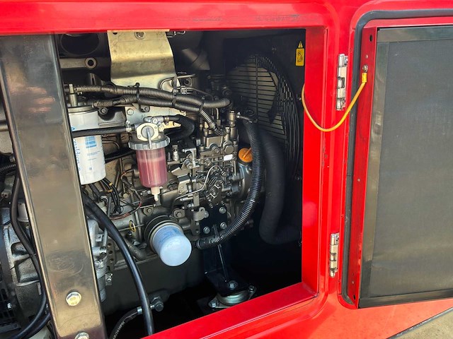 2018 moës diesel yst 400-4 generatorset - afbeelding 8 van  10