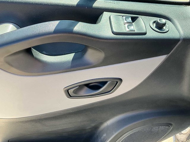 2018 nissan nv300 bedrijfswagen met dakrail + sortimo inrichting - afbeelding 14 van  48