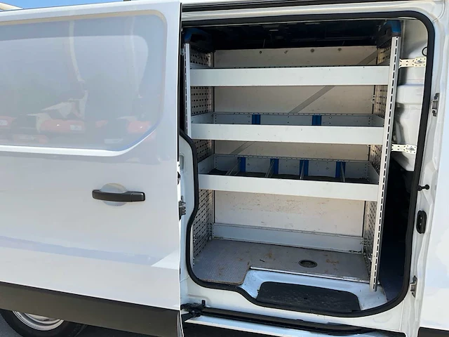 2018 nissan nv300 bedrijfswagen met dakrail + sortimo inrichting - afbeelding 22 van  48